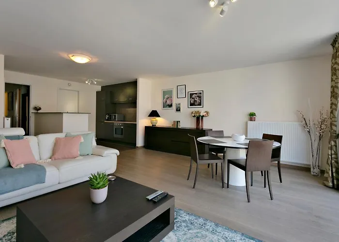 Lichtrijk Appartement *